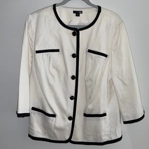 EAST 5TH WHITE BLACK 5 BUTTON TRENDY CHIC BLAZER SIZE 1X